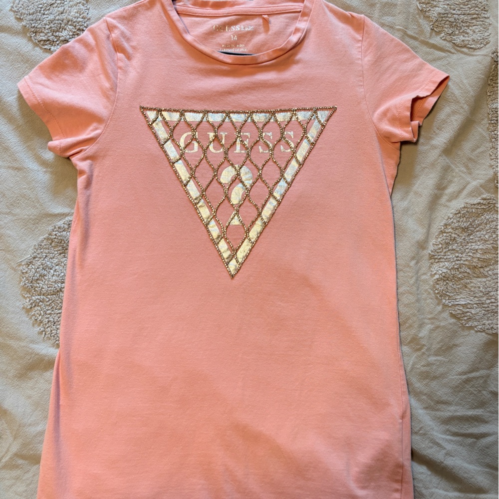 Pink Graphic Guess T-Shirt